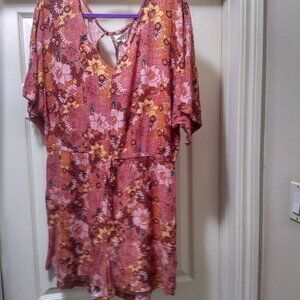 Pretty Design Blendof Colors ROMPER As New